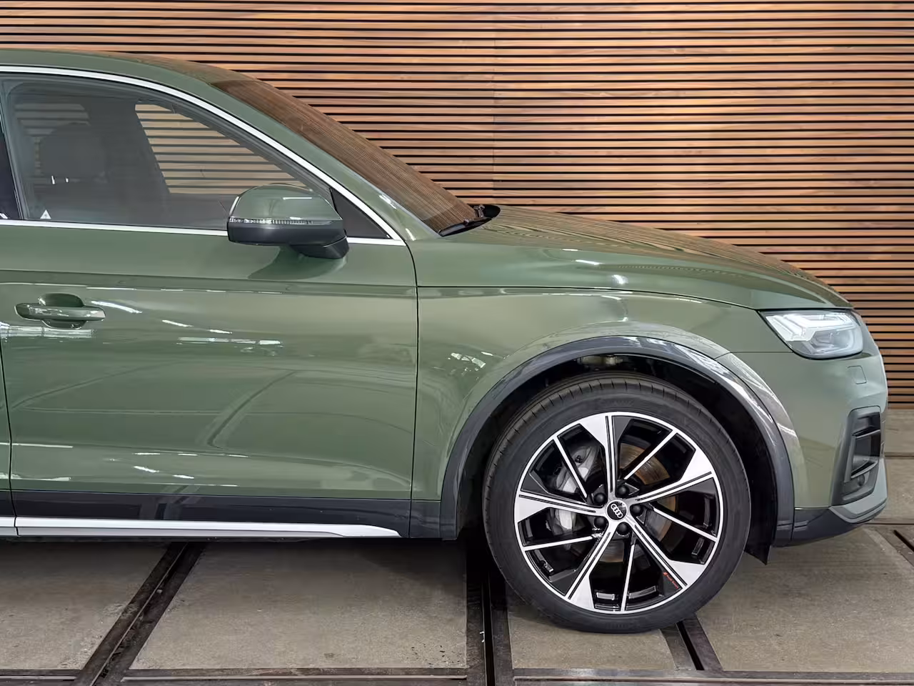 Audi Q5 Sportback 50 TFSI e S-line edition | Luchtvering | District Green | Ambient | Matrix-LED / OLED | Bu