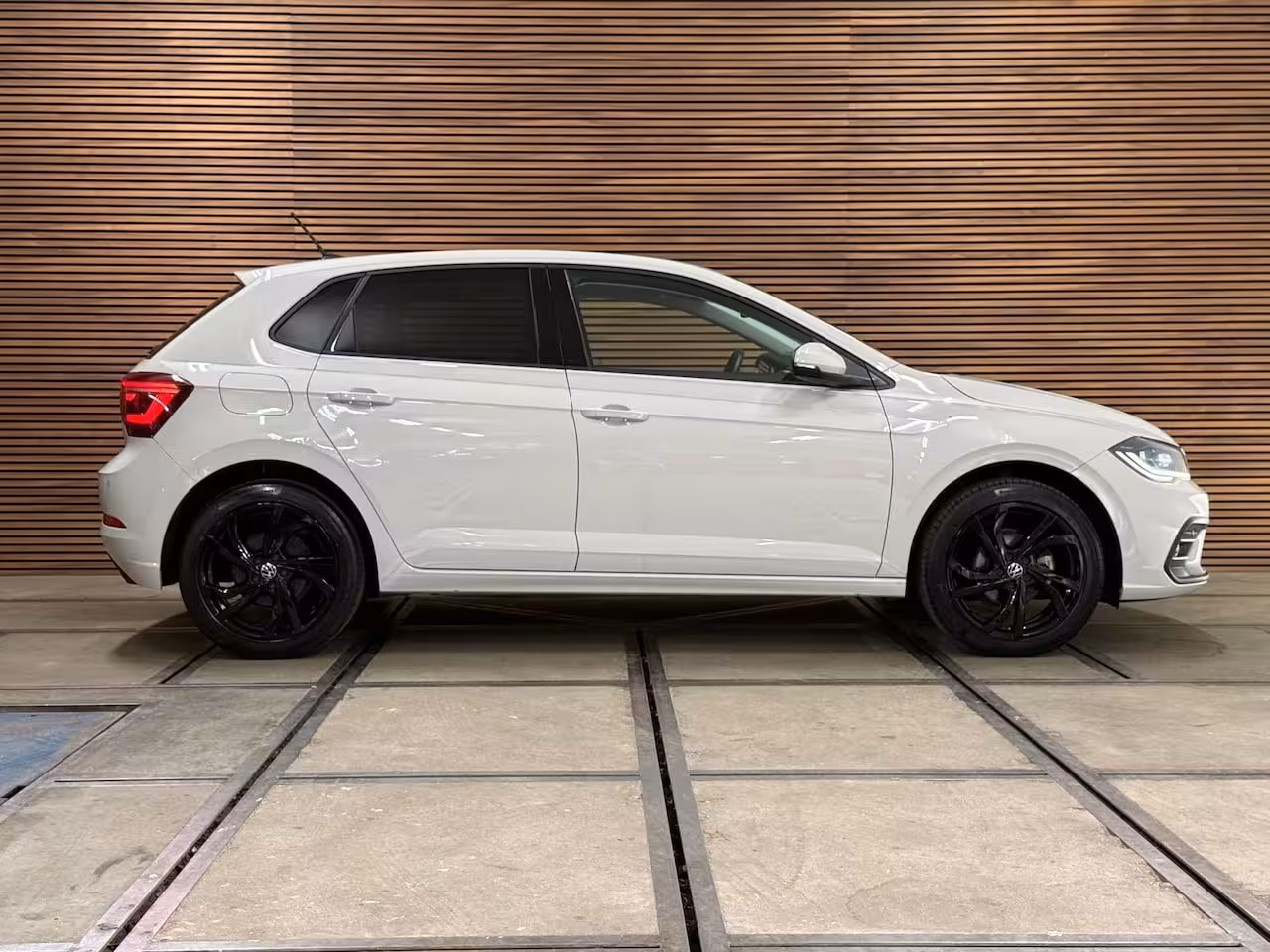 Volkswagen Polo 1.0 TSI Style Black Edition Business | Matrix LED | IQ.Light |CarPlay | Stoelverwarming |