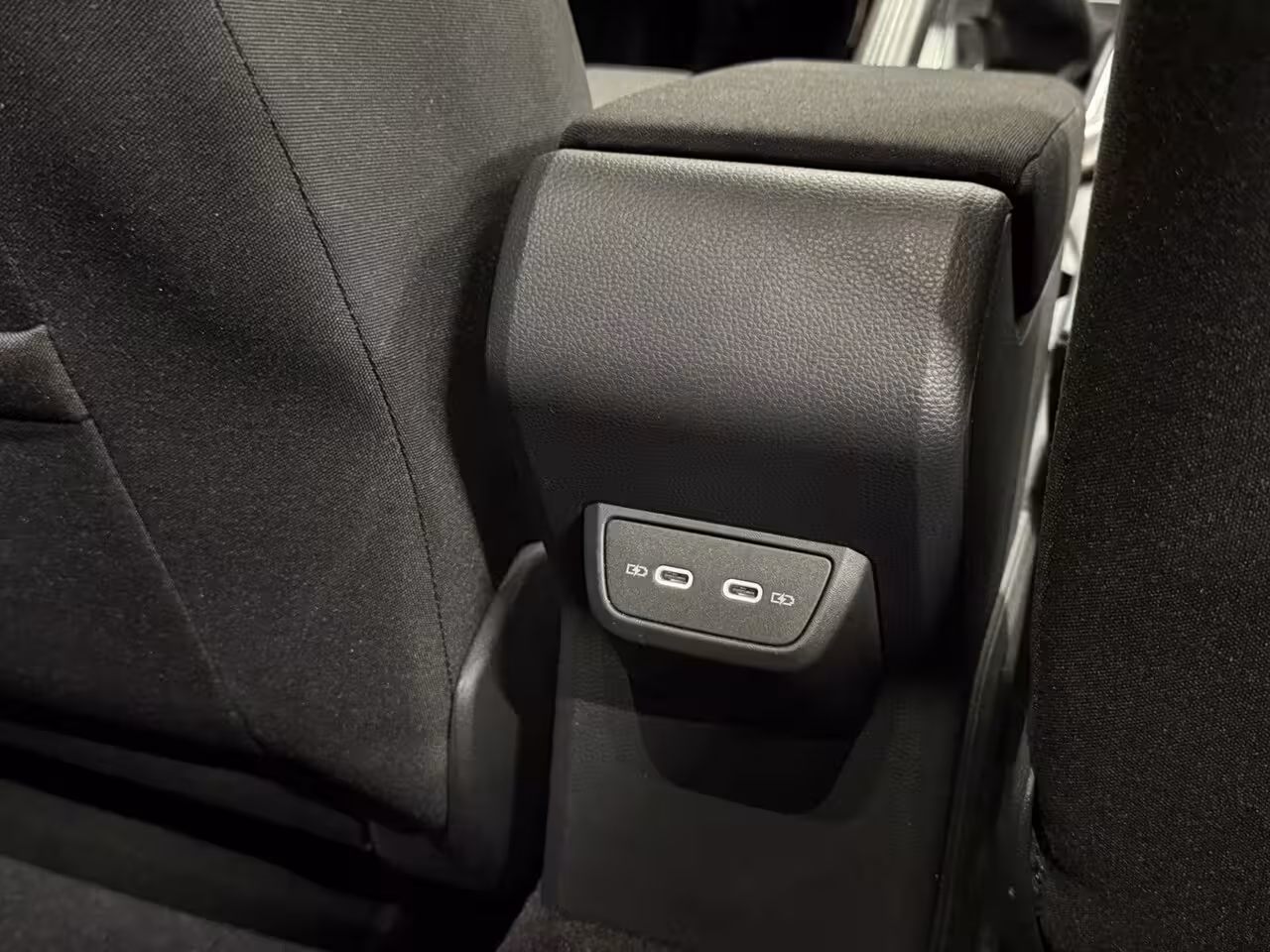 Volkswagen Polo 1.0 TSI Style Black Edition Business | Matrix LED | IQ.Light |CarPlay | Stoelverwarming |