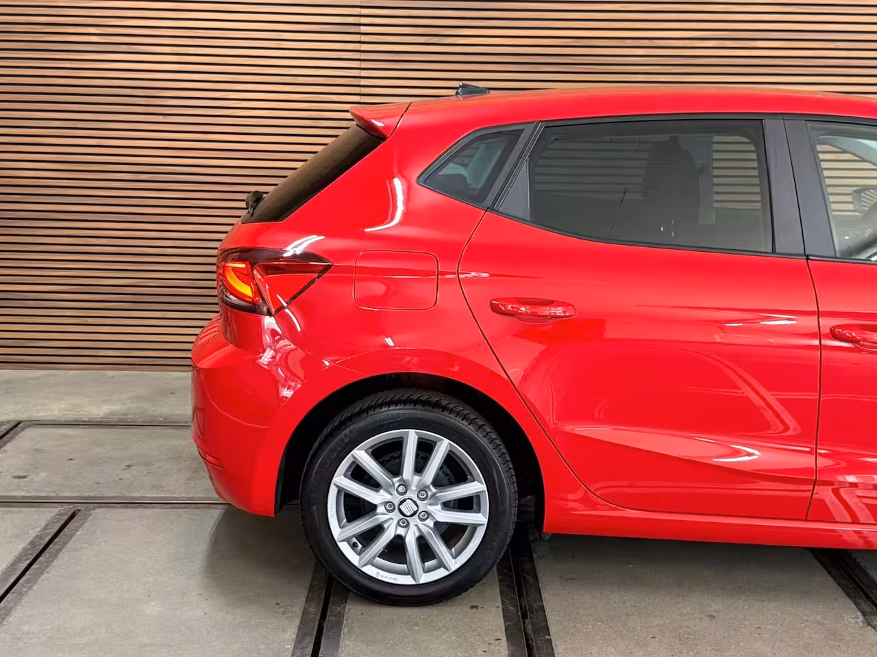 Seat Ibiza 1.0 TSI Style Business Intense | NAP | 95PK | ACC | Camera | Parkeersensoren | LED | Touch
