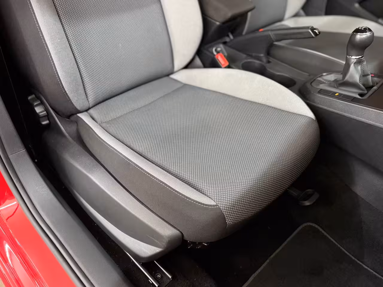 Seat Ibiza 1.0 TSI Style Business Intense | NAP | 95PK | ACC | Camera | Parkeersensoren | LED | Touch