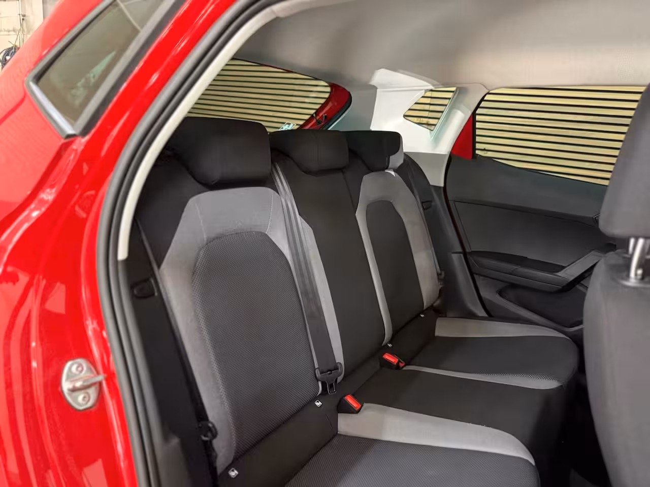Seat Ibiza 1.0 TSI Style Business Intense | NAP | 95PK | ACC | Camera | Parkeersensoren | LED | Touch
