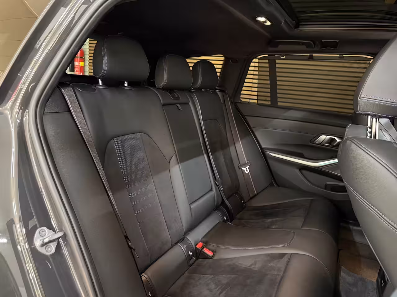 BMW 3-serie Touring 330e M-Sport Pro | LCI | Dravitgrau | 292PK | Plug-in Hybrid |Carplay | 19” | Harman Kardo