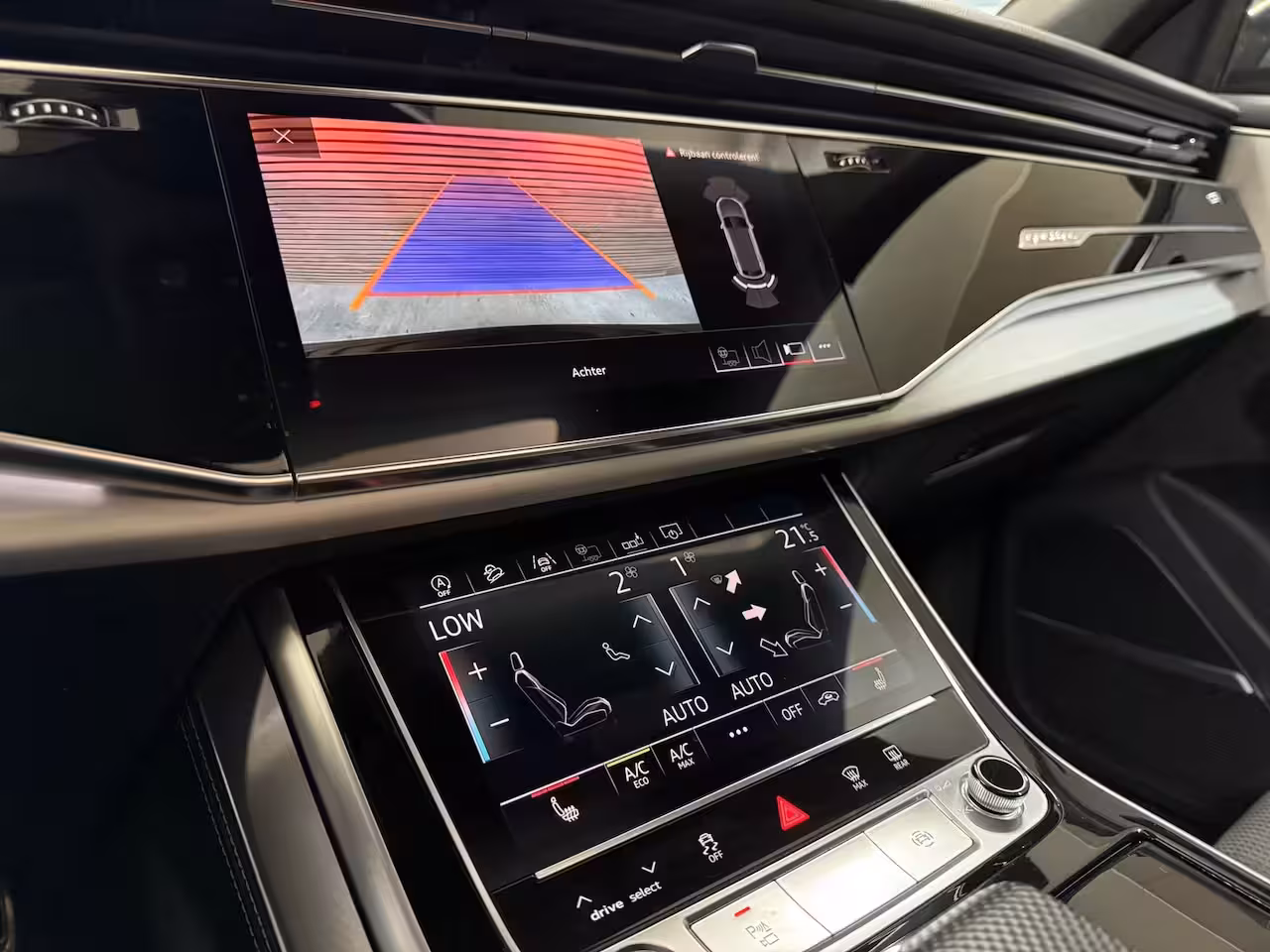 Audi Q8 55 TFSI quattro Pro Line Plus S Line |Black Pack | Luchtvering | PANO| Matrix-Led | 22INCH