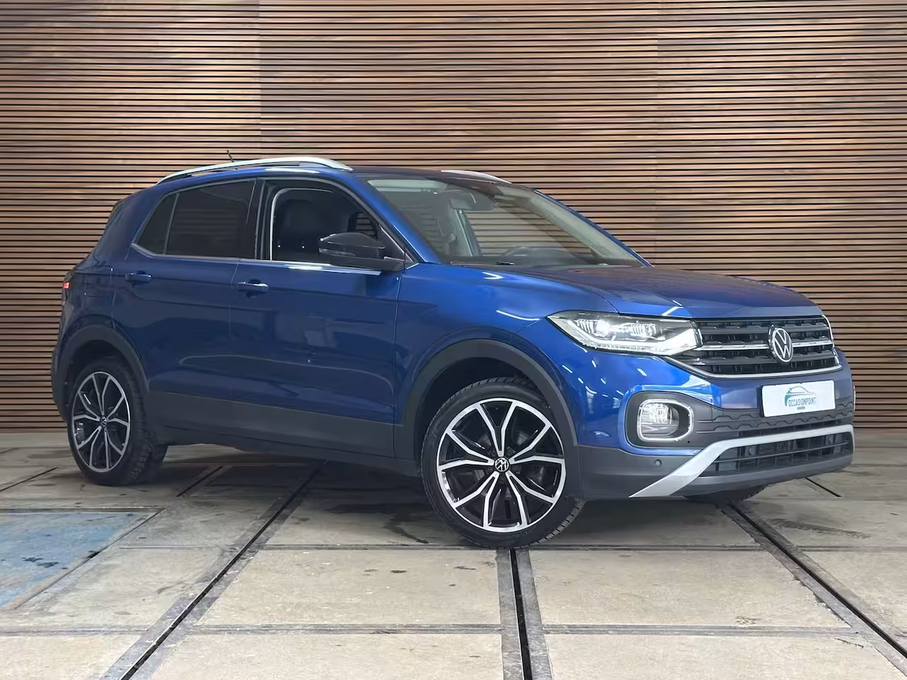 Volkswagen T-Cross 1.0 TSI Style DSG | ACC | Camera | CarPlay | 18 Inch | LED | Stoelverwarming