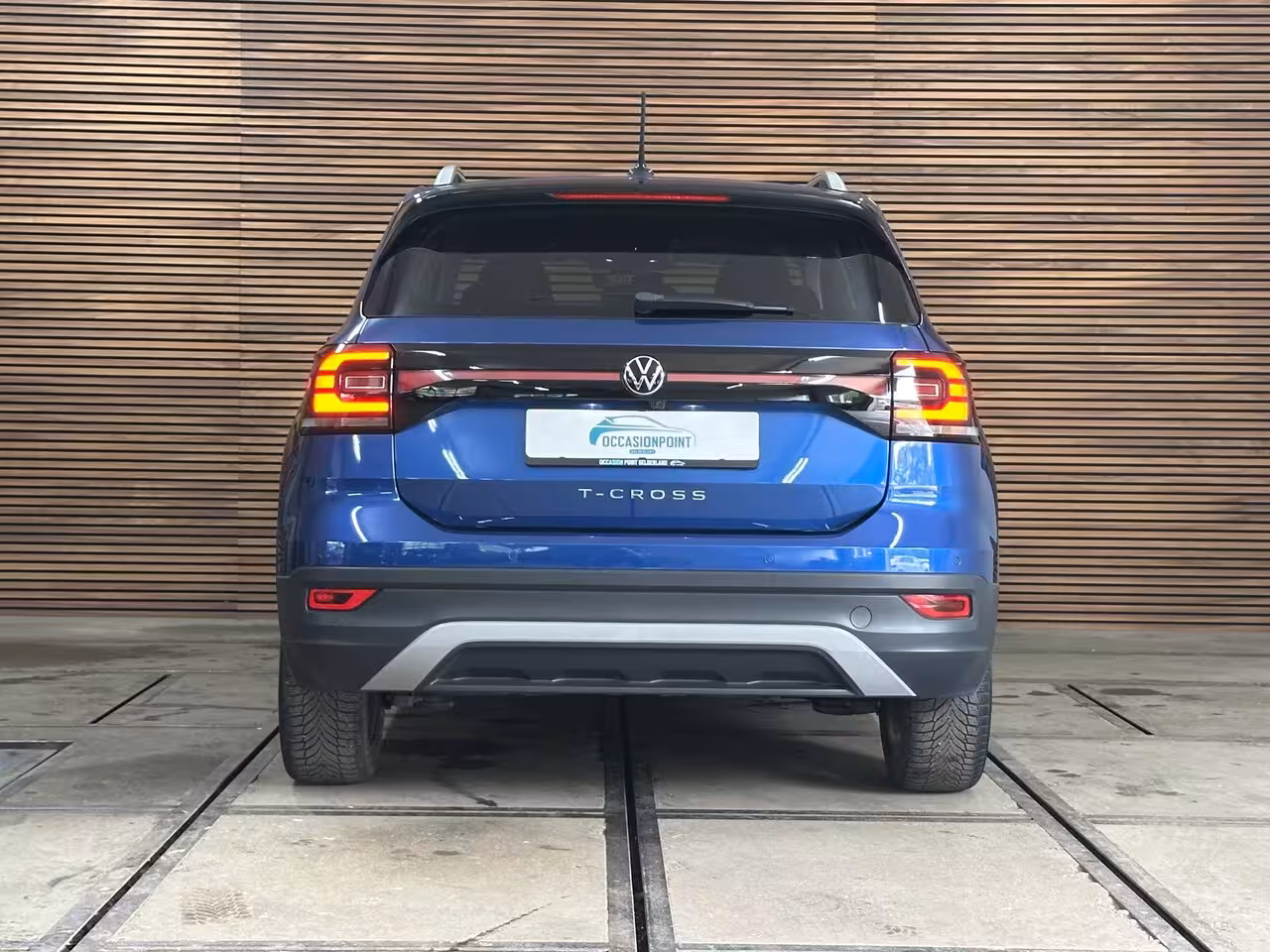 Volkswagen T-Cross 1.0 TSI Style DSG | ACC | Camera | CarPlay | 18 Inch | LED | Stoelverwarming