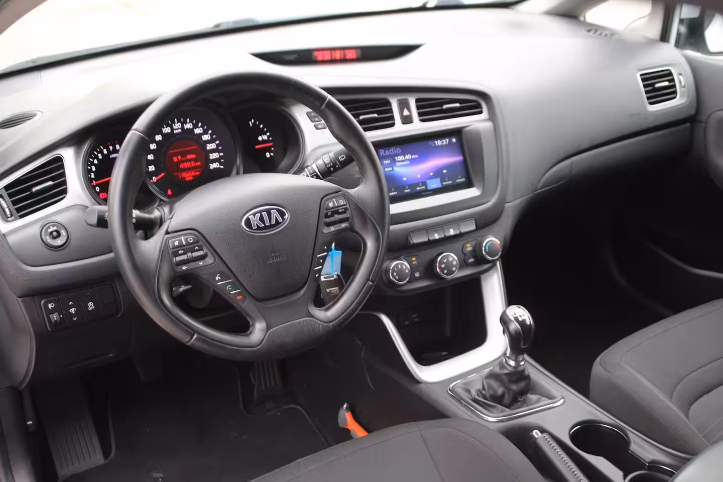 Kia Pro cee'd 1.6 GDI ComfortLine | Apple Carplay | Airco | Cruise control | APK |