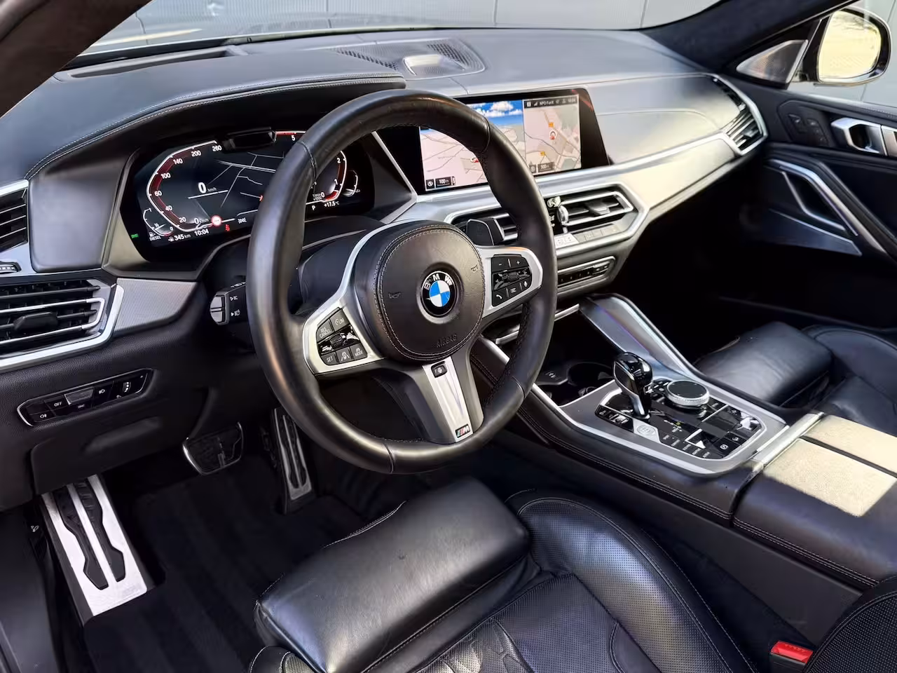 BMW X6 xDrive40d M-sport / pano / B&W / M-seats / Massage