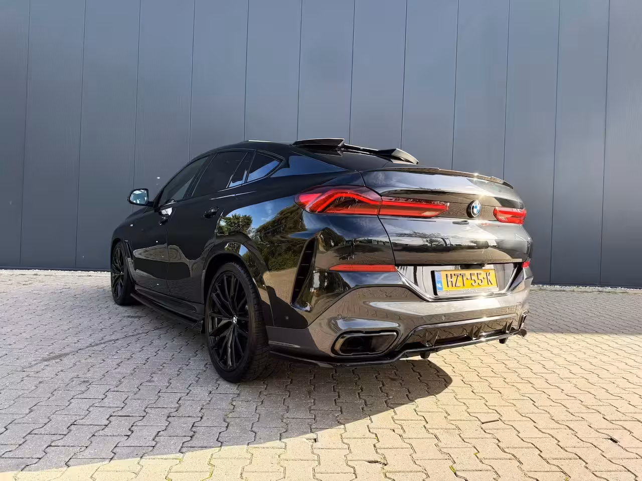 BMW X6 xDrive40d M-sport / pano / B&W / M-seats / Massage