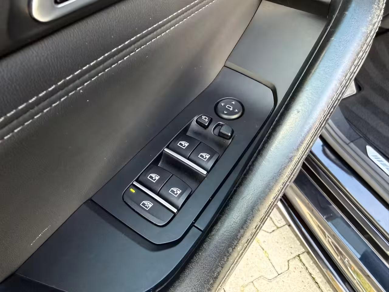 BMW X6 xDrive40d M-sport / pano / B&W / M-seats / Massage