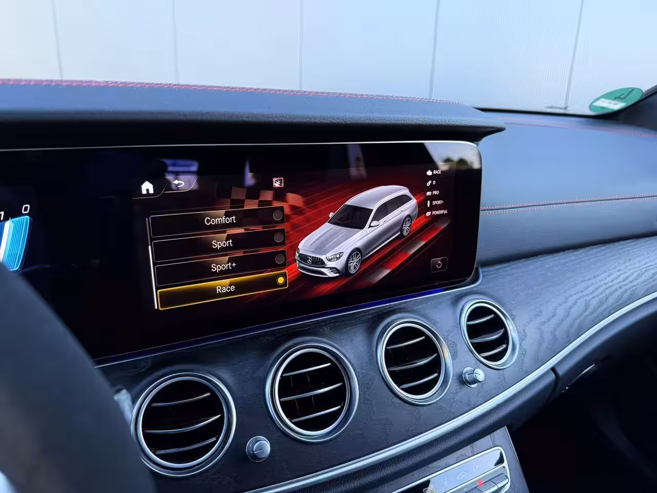 Mercedes-Benz E-klasse Estate AMG 53 4MATIC airmatic / pano / Burmester