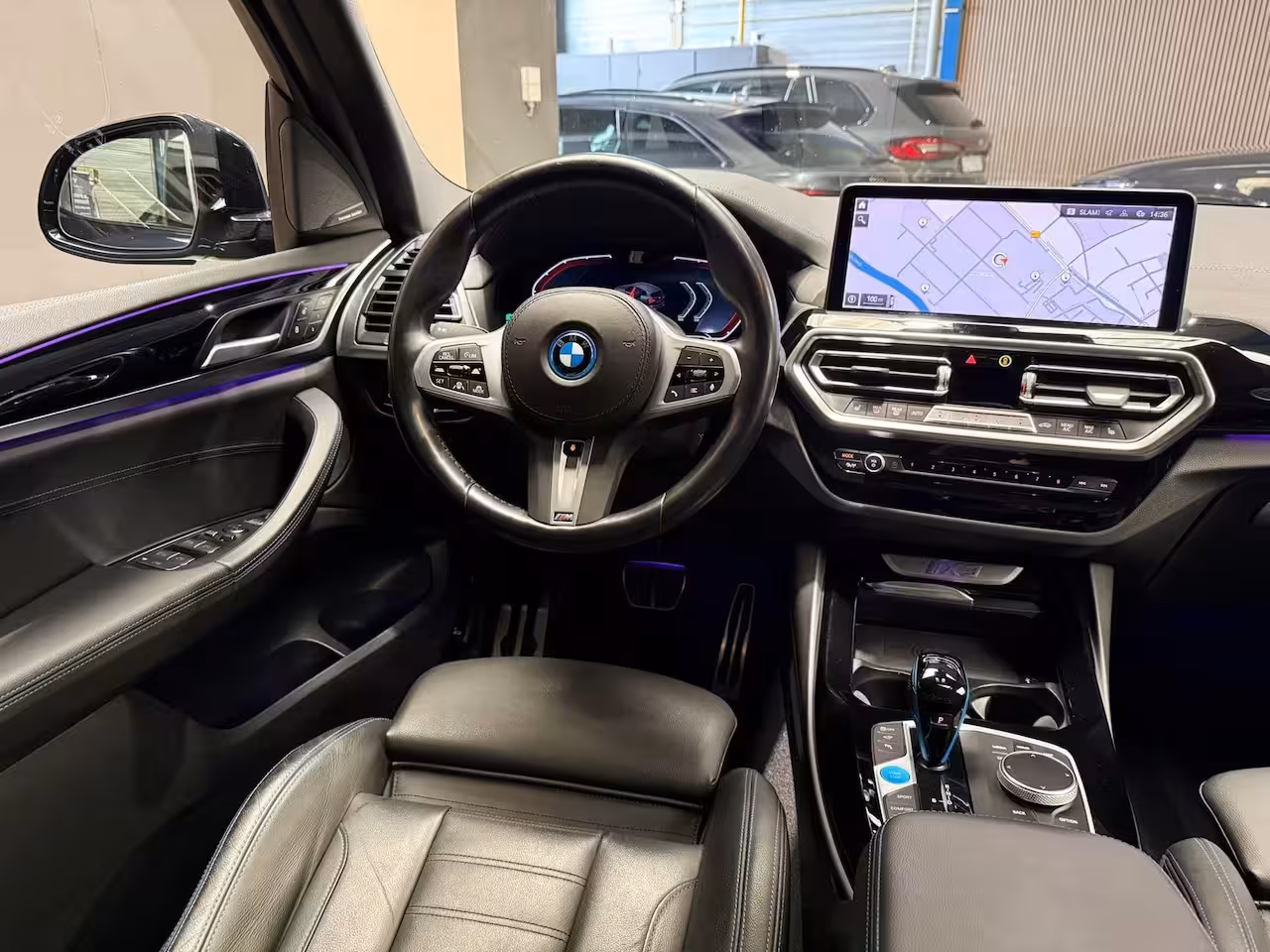 BMW iX3 M-Sport Pano Tr.hk HUD H&K Memory