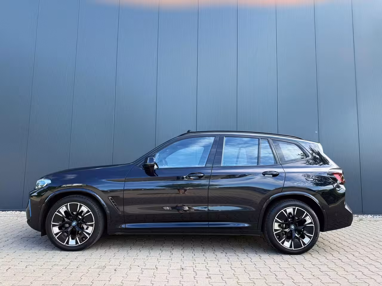 BMW iX3 M-Sport Pano Tr.hk HUD H&K Memory