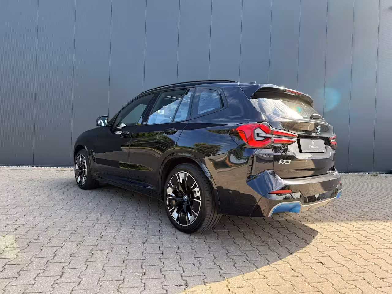 BMW iX3 M-Sport Pano Tr.hk HUD H&K Memory