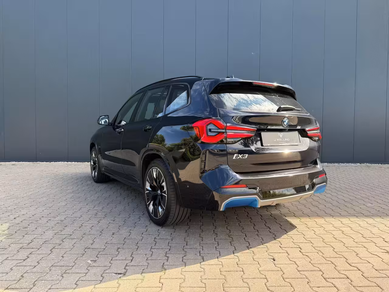 BMW iX3 M-Sport Pano Tr.hk HUD H&K Memory