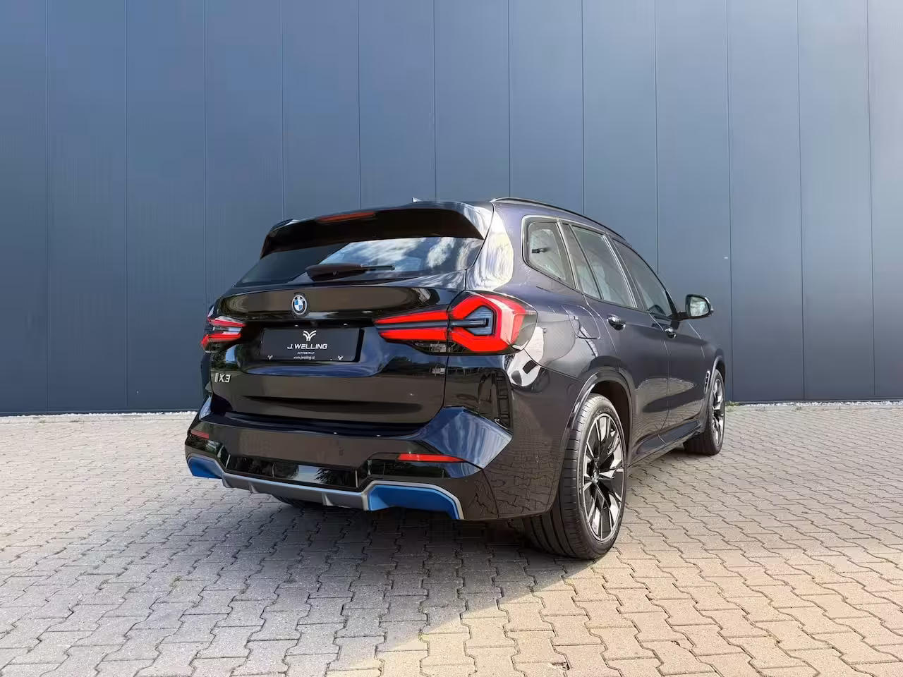 BMW iX3 M-Sport Pano Tr.hk HUD H&K Memory