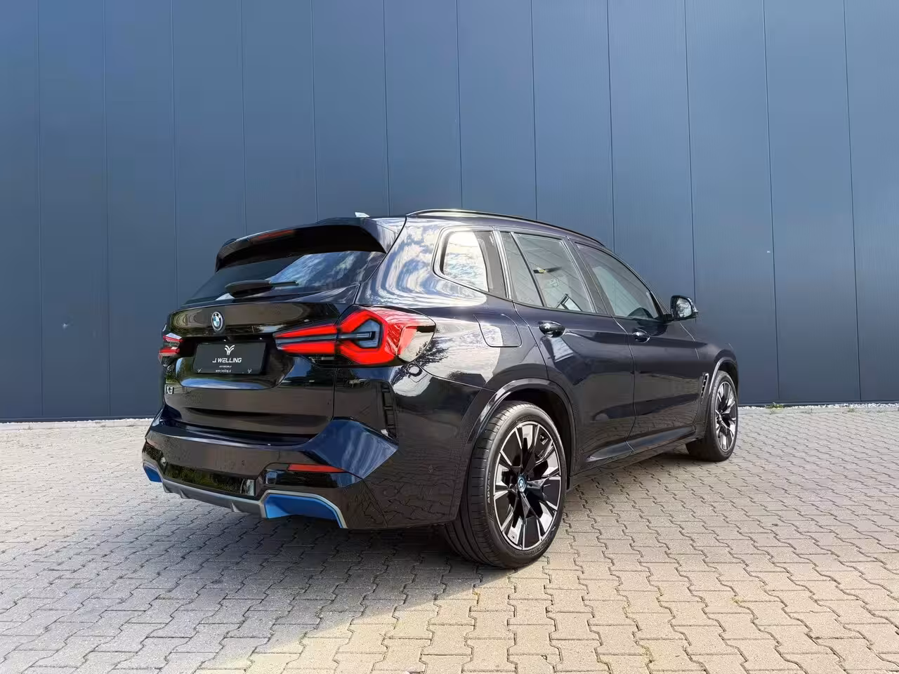 BMW iX3 M-Sport Pano Tr.hk HUD H&K Memory