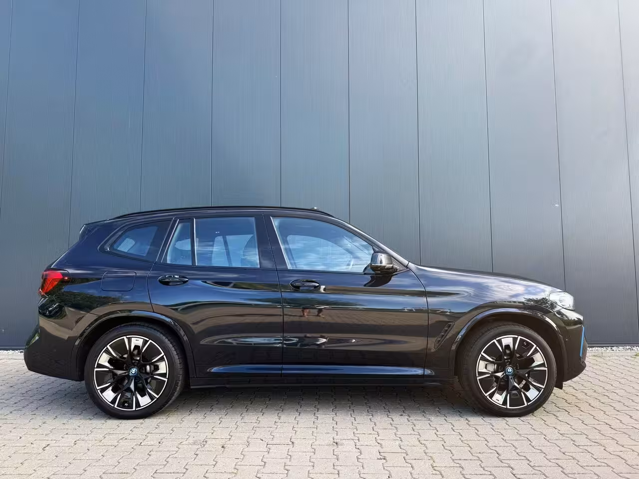 BMW iX3 M-Sport Pano Tr.hk HUD H&K Memory