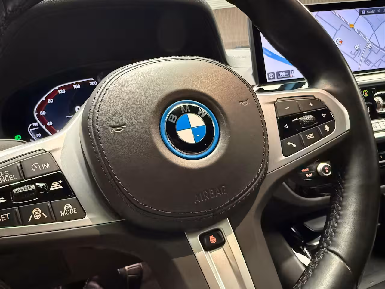 BMW iX3 M-Sport Pano Tr.hk HUD H&K Memory