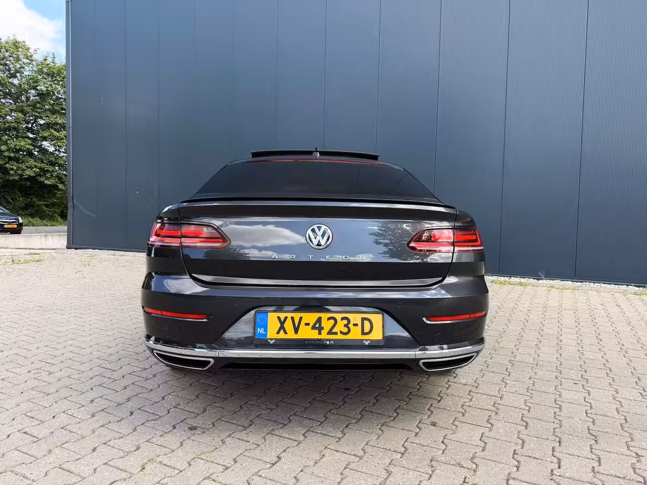 Volkswagen Arteon 1.5 TSI Business R pano / camera / massage