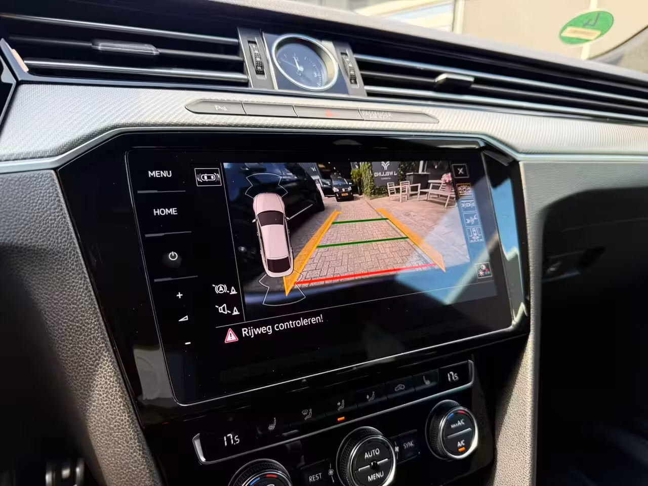 Volkswagen Arteon 1.5 TSI Business R pano / camera / massage