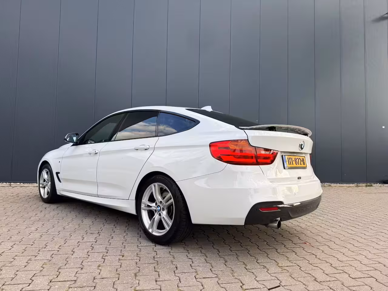 BMW 3-serie Gran Turismo 320i M Sport / Leer / Camera / Navi / PDC