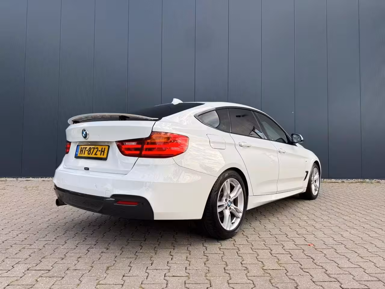 BMW 3-serie Gran Turismo 320i M Sport / Leer / Camera / Navi / PDC