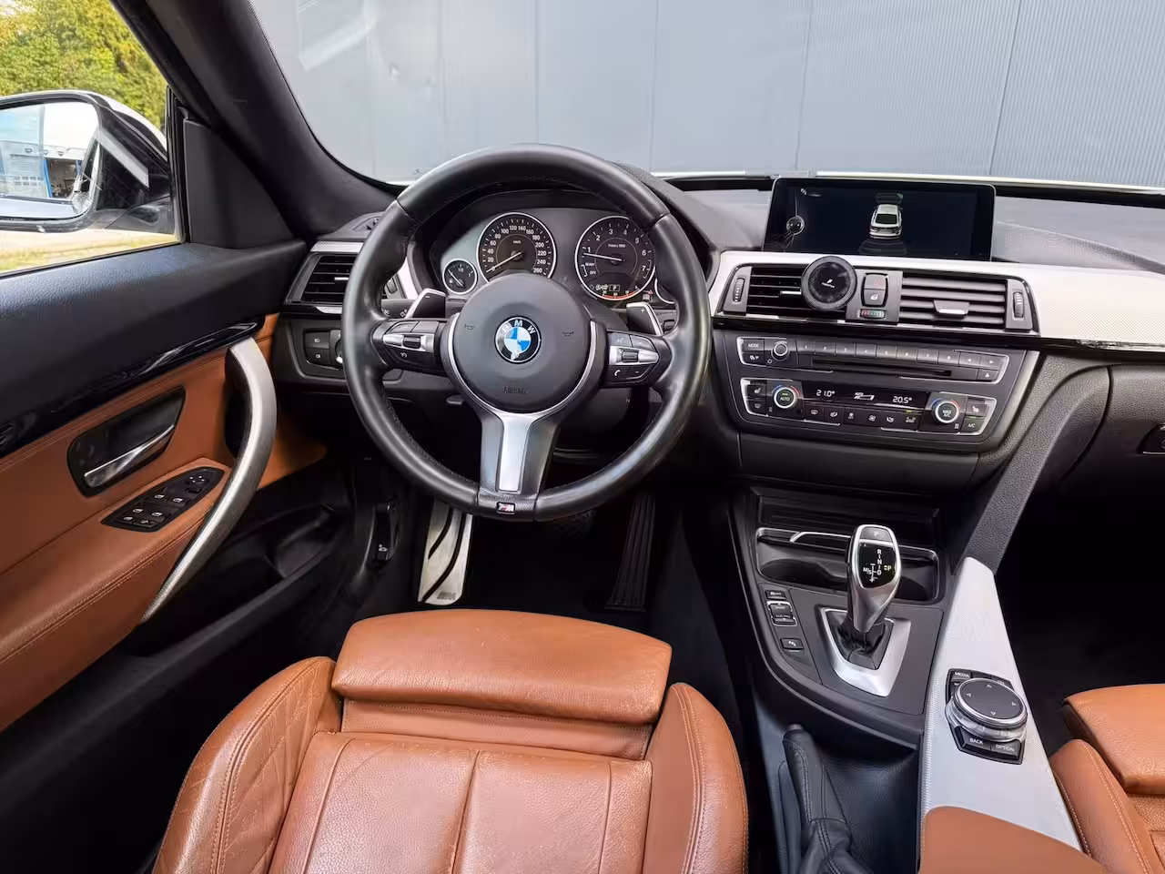BMW 3-serie Gran Turismo 320i M Sport / Leer / Camera / Navi / PDC