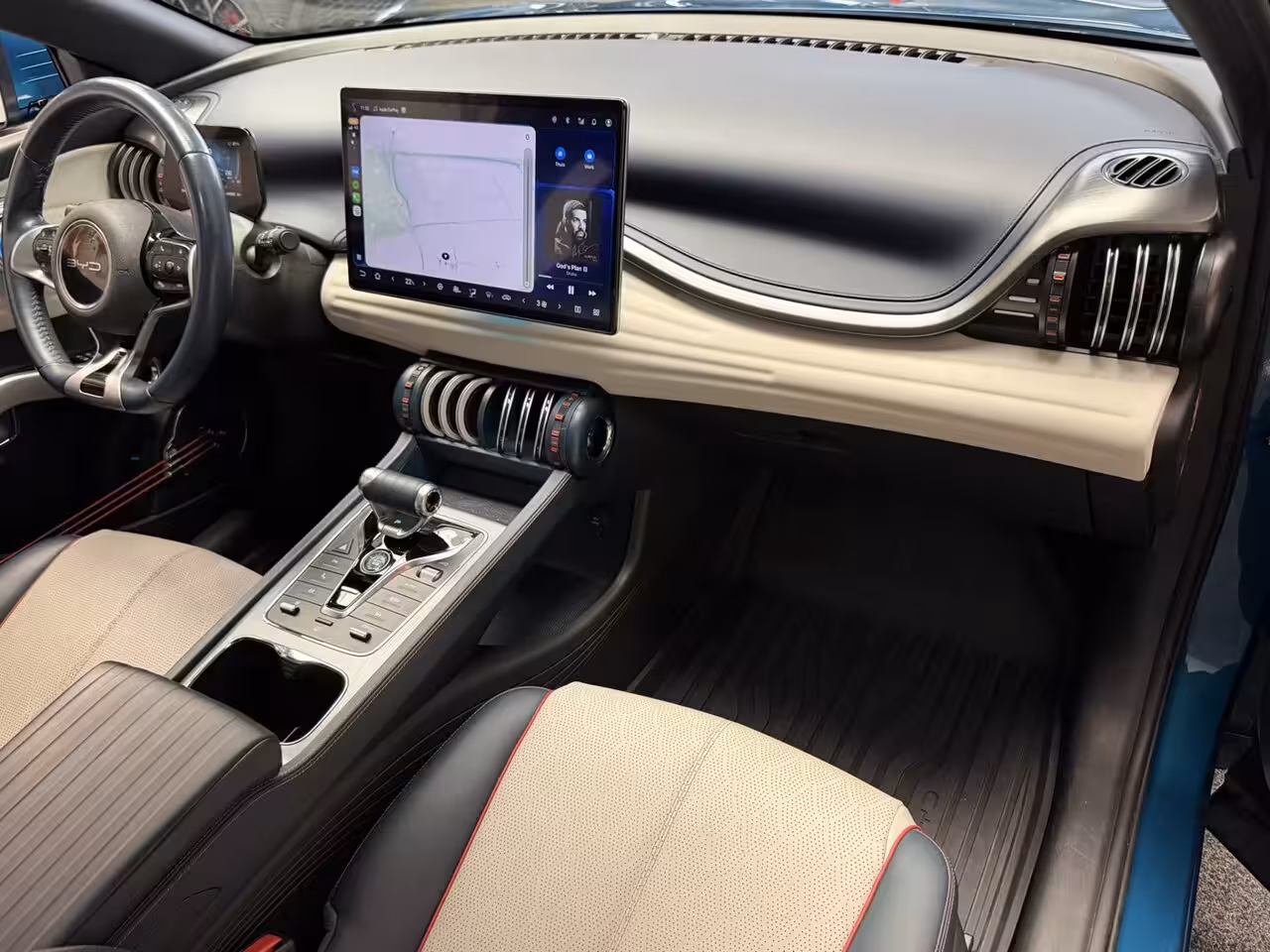 BYD Atto 3 (SOH 93%) DESIGN 60 kWh WLTP 420 KM * 45 STUKS OP VOORRAAD* APPLE CARPLAY/ ANDROID AUTO EL