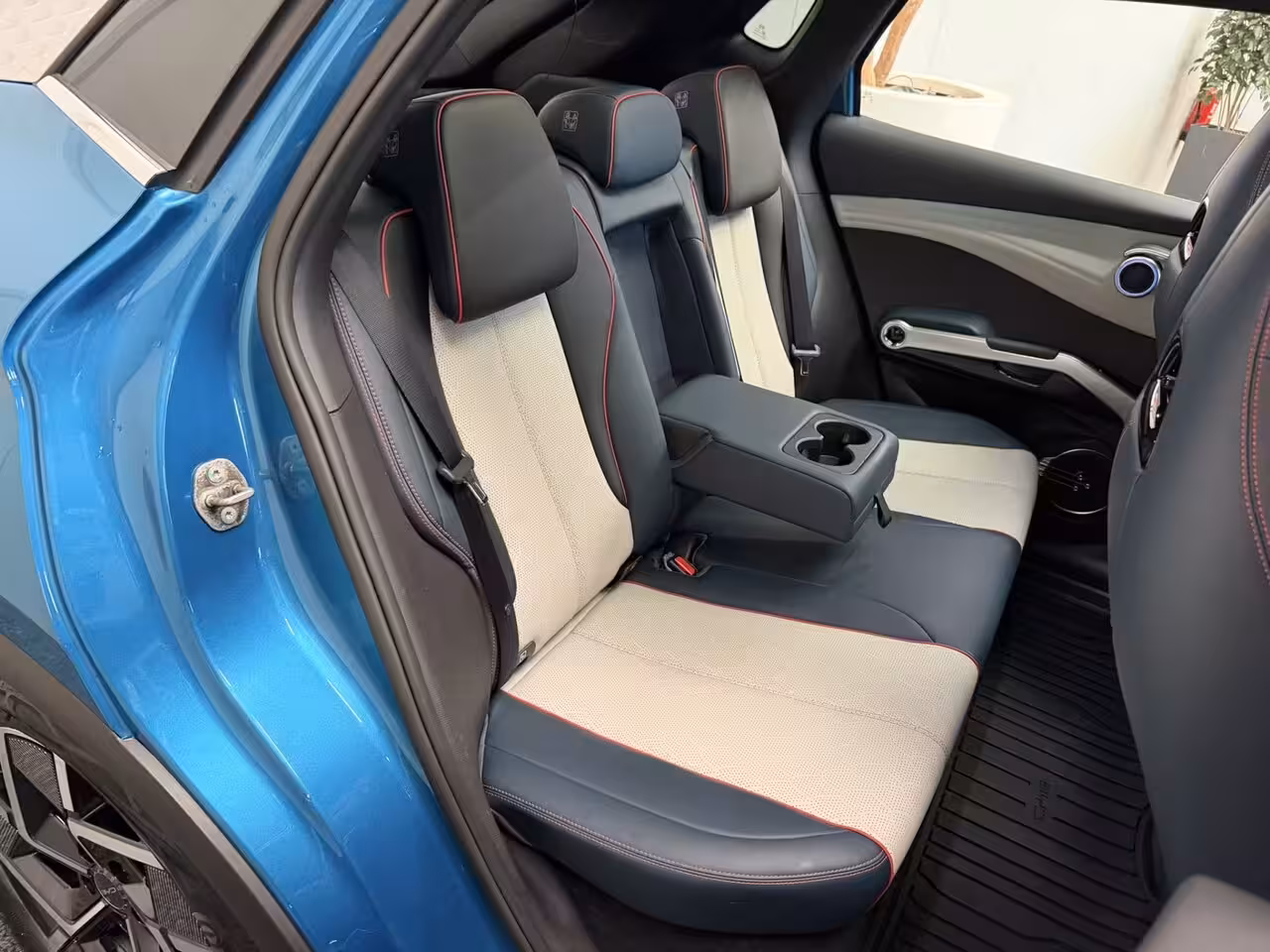 BYD Atto 3 (SOH 93%) DESIGN 60 kWh WLTP 420 KM * 45 STUKS OP VOORRAAD* APPLE CARPLAY/ ANDROID AUTO EL