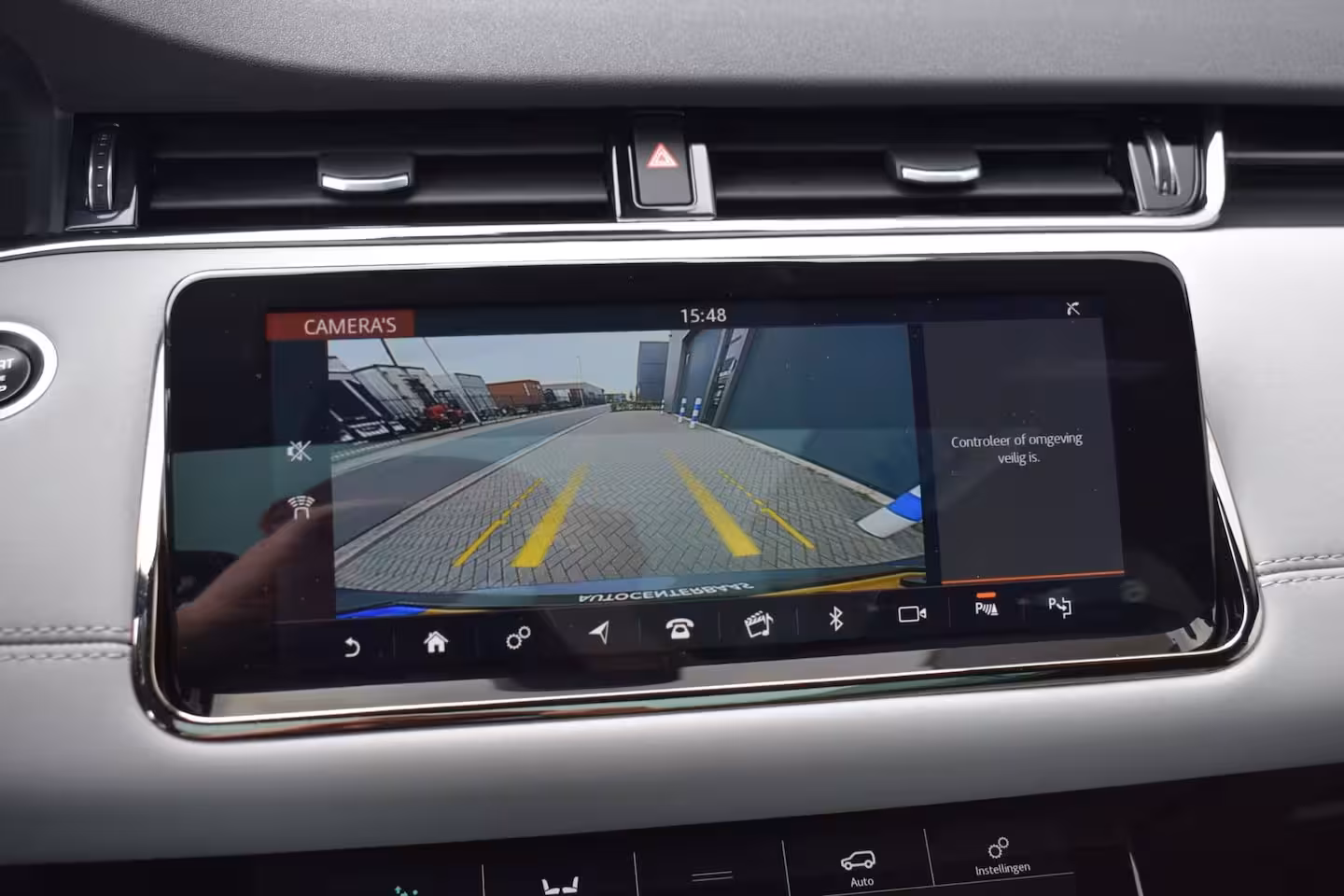 Land Rover Range Rover Evoque 2.0 P250 AWD R-Dynamic First Edition ORG.NED / NAP / LEER / PANORAMADAK / CAMERA / ADAPT.C