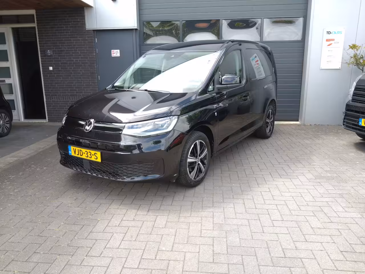 Volkswagen Caddy Cargo 2.0 TDI 1st Edition 150 PK *Led*LM velgen*Trekhaak*Keyless*Navi*CarPlay*NAP!