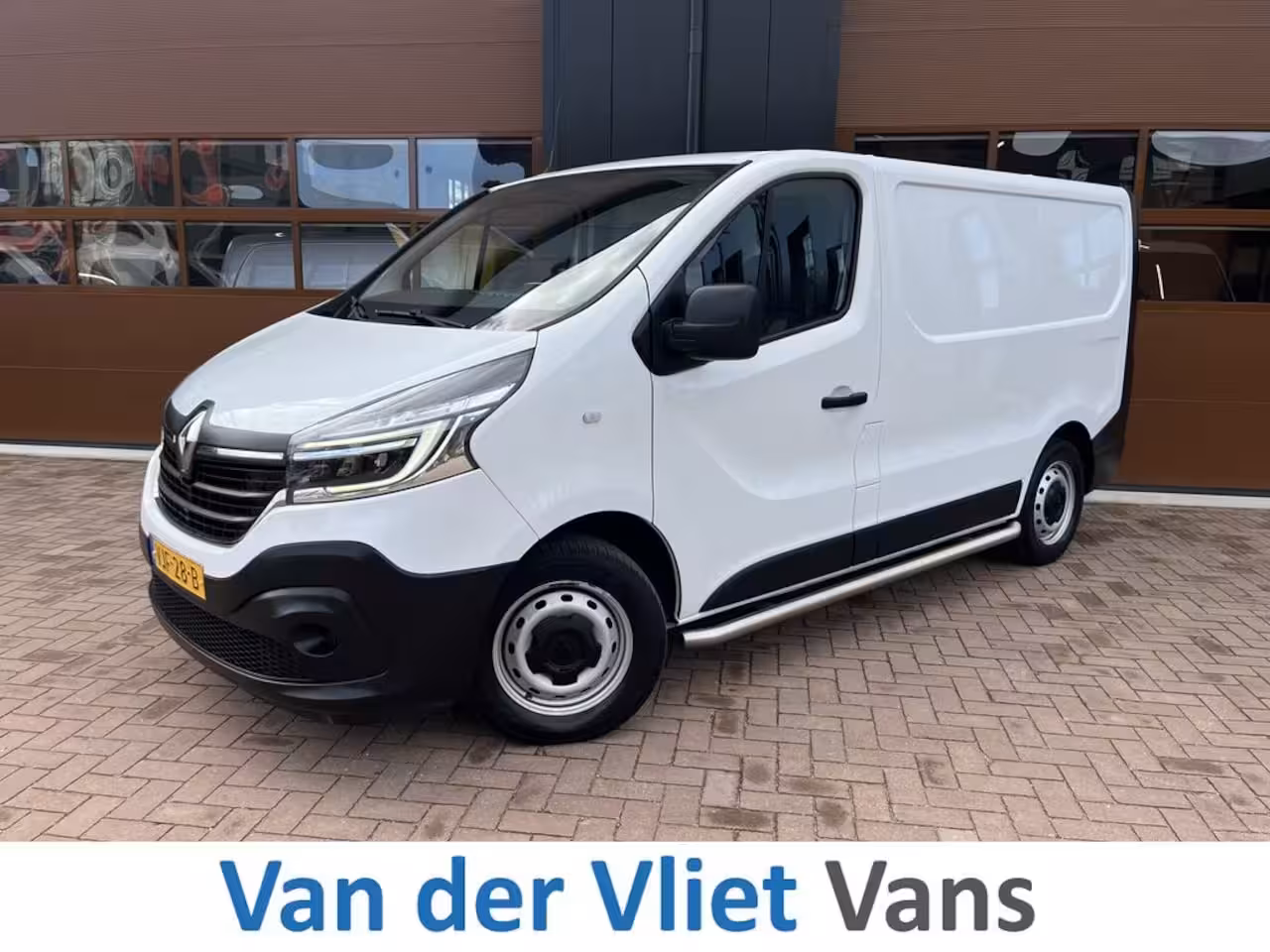 Renault Trafic 2.0 dCi 145pk E6 Automaat Comfort 3p Lease €287 p/m, Airco, Navi Carplay, PDC, Led, Trekha