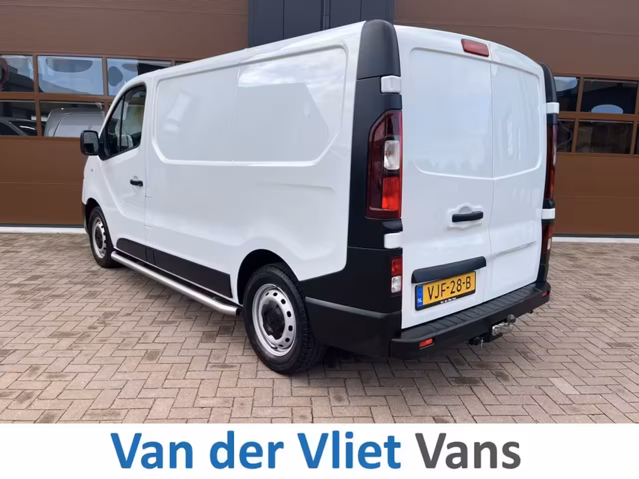 Renault Trafic 2.0 dCi 145pk E6 Automaat Comfort 3p Lease €287 p/m, Airco, Navi Carplay, PDC, Led, Trekha