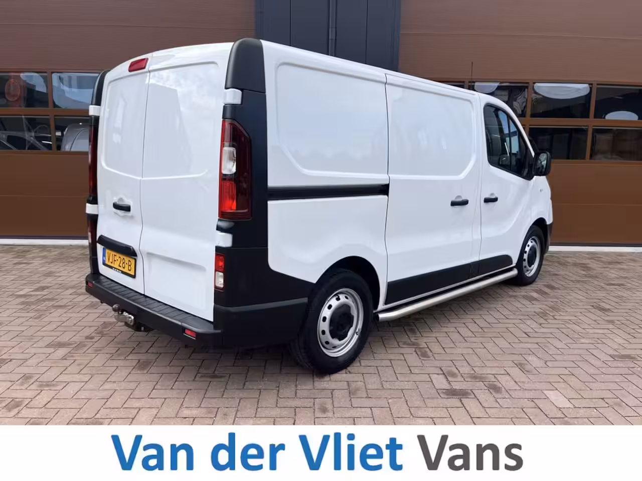 Renault Trafic 2.0 dCi 145pk E6 Automaat Comfort 3p Lease €287 p/m, Airco, Navi Carplay, PDC, Led, Trekha
