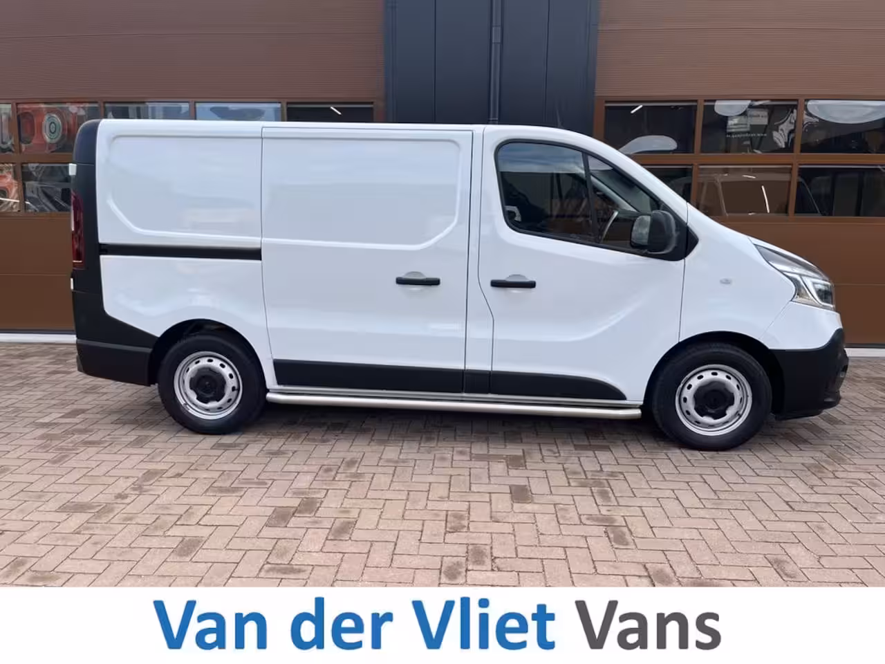 Renault Trafic 2.0 dCi 145pk E6 Automaat Comfort 3p Lease €287 p/m, Airco, Navi Carplay, PDC, Led, Trekha