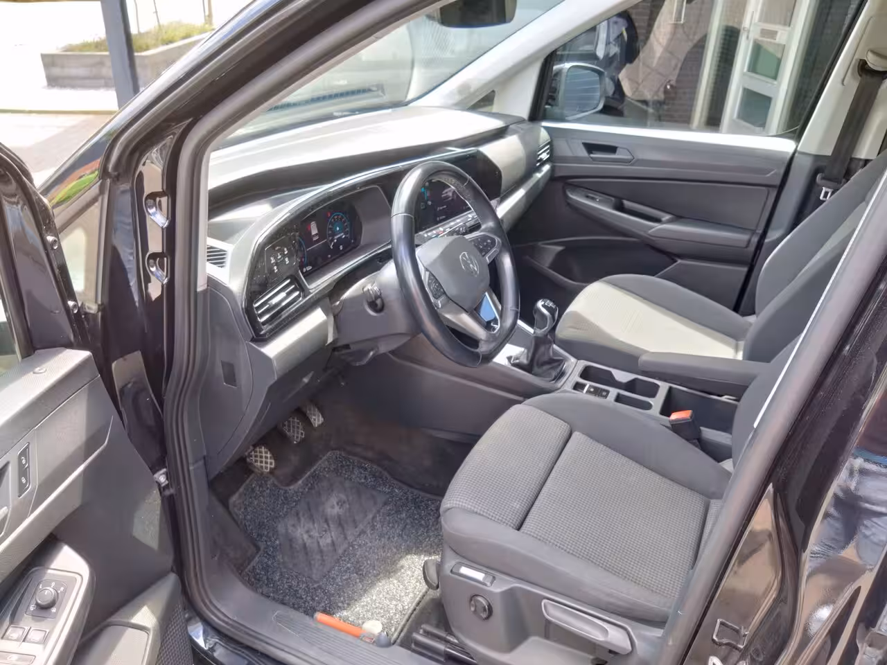 Volkswagen Caddy Cargo 2.0 TDI 1st Edition 150 PK *Led*LM velgen*Trekhaak*Keyless*Navi*CarPlay*NAP!