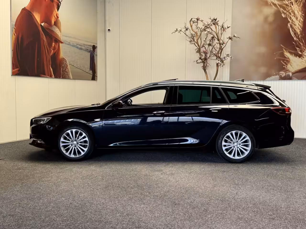 Opel Insignia Sports Tourer 1.6 CDTI INNOVATION PRIJS EX BPM PRIJS INCL. BPM €11950 PANORAMADAK LEDER STOEL KOELING EN