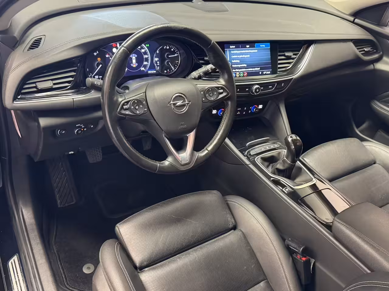 Opel Insignia Sports Tourer 1.6 CDTI INNOVATION PRIJS EX BPM PRIJS INCL. BPM €11950 PANORAMADAK LEDER STOEL KOELING EN