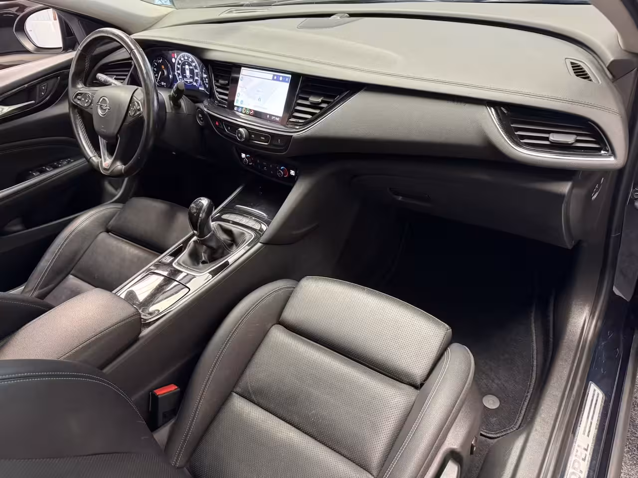Opel Insignia Sports Tourer 1.6 CDTI INNOVATION PRIJS EX BPM PRIJS INCL. BPM €11950 PANORAMADAK LEDER STOEL KOELING EN