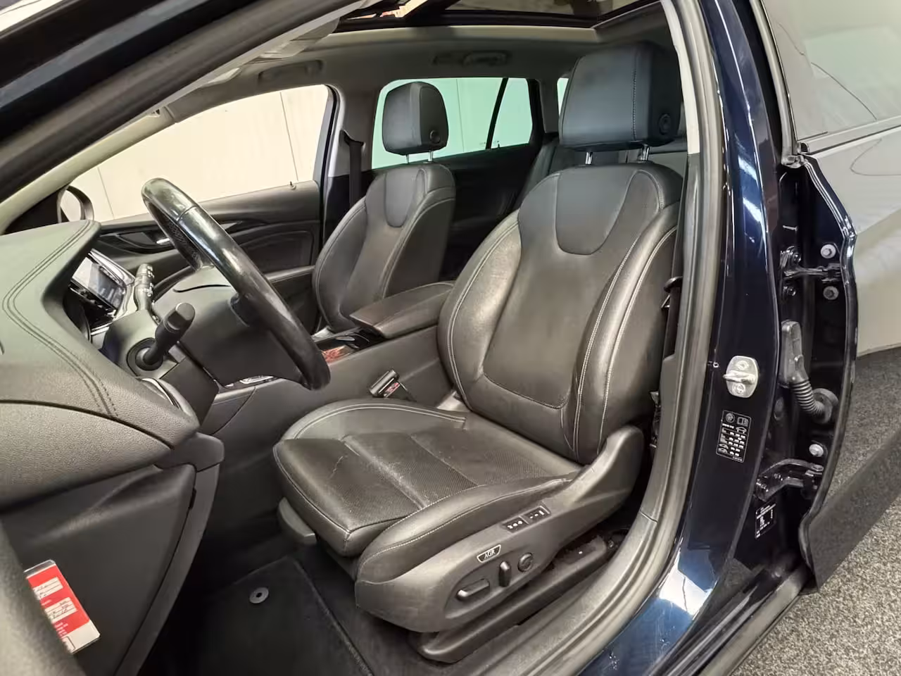 Opel Insignia Sports Tourer 1.6 CDTI INNOVATION PRIJS EX BPM PRIJS INCL. BPM €11950 PANORAMADAK LEDER STOEL KOELING EN