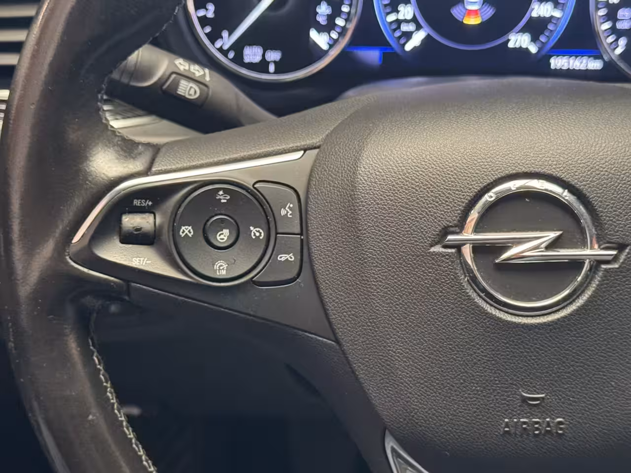 Opel Insignia Sports Tourer 1.6 CDTI INNOVATION PRIJS EX BPM PRIJS INCL. BPM €11950 PANORAMADAK LEDER STOEL KOELING EN