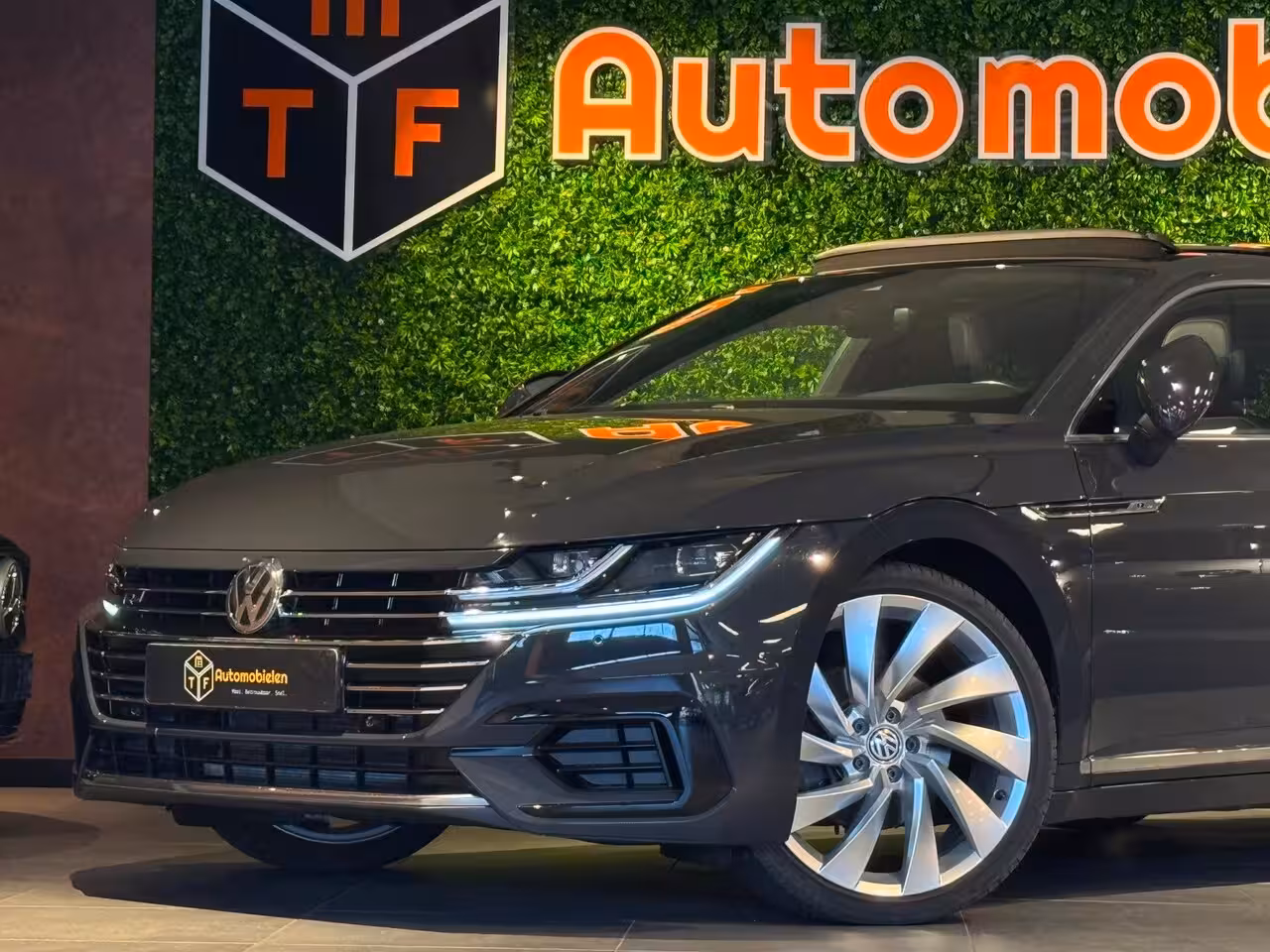 Volkswagen Arteon 2.0 TSI 3x R-LINE|PANO|VIRTUAL|DYNAUDIO|MASSAGE