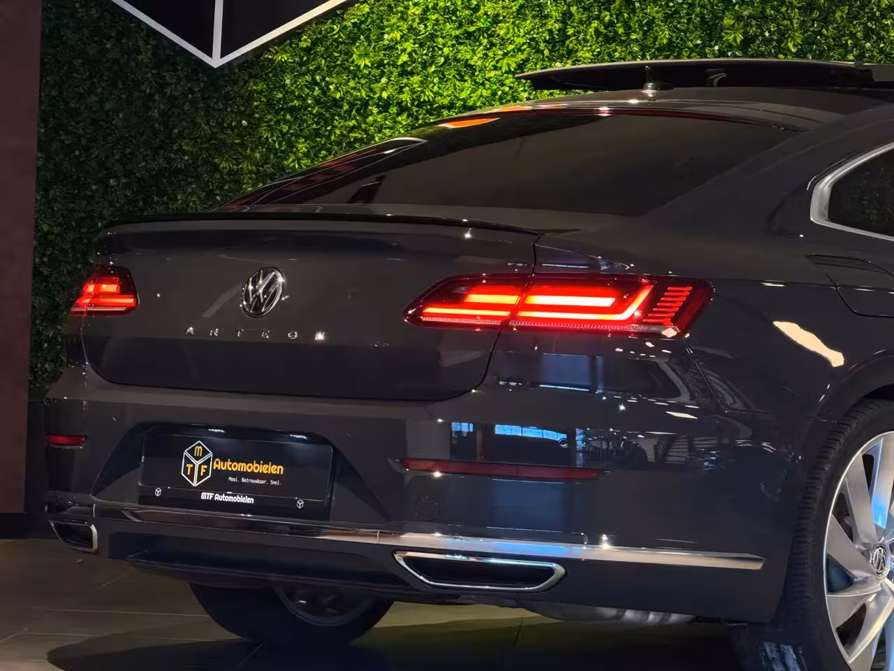 Volkswagen Arteon 2.0 TSI 3x R-LINE|PANO|VIRTUAL|DYNAUDIO|MASSAGE