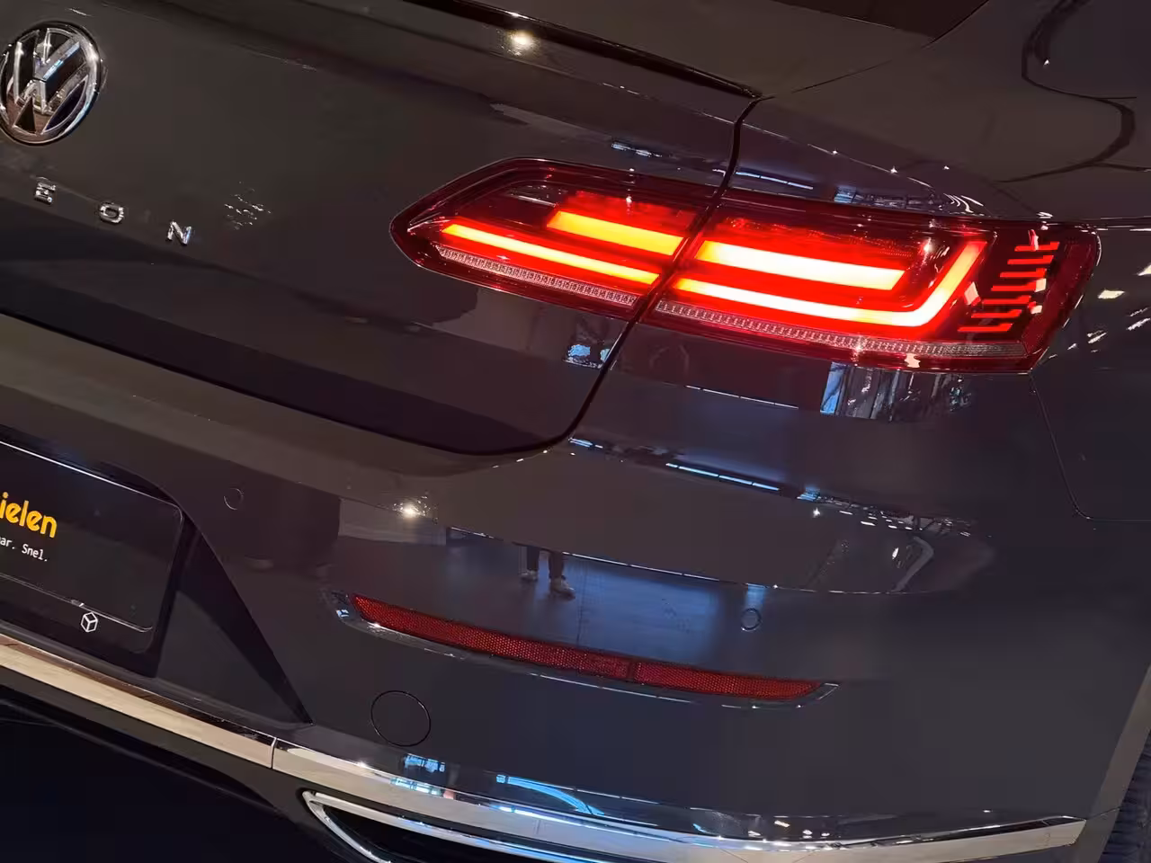 Volkswagen Arteon 2.0 TSI 3x R-LINE|PANO|VIRTUAL|DYNAUDIO|MASSAGE