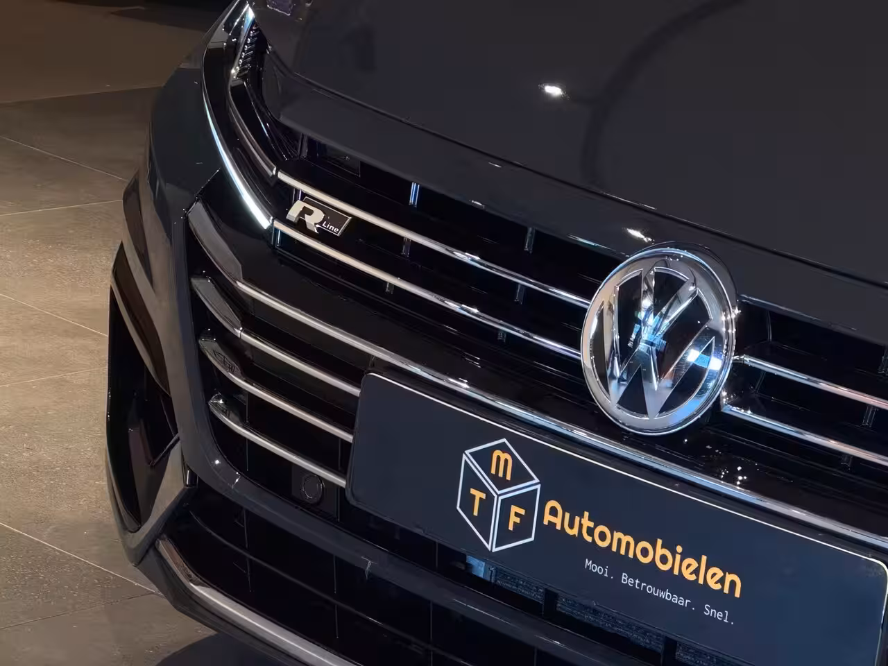 Volkswagen Arteon 2.0 TSI 3x R-LINE|PANO|VIRTUAL|DYNAUDIO|MASSAGE