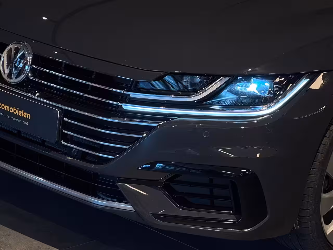 Volkswagen Arteon 2.0 TSI 3x R-LINE|PANO|VIRTUAL|DYNAUDIO|MASSAGE