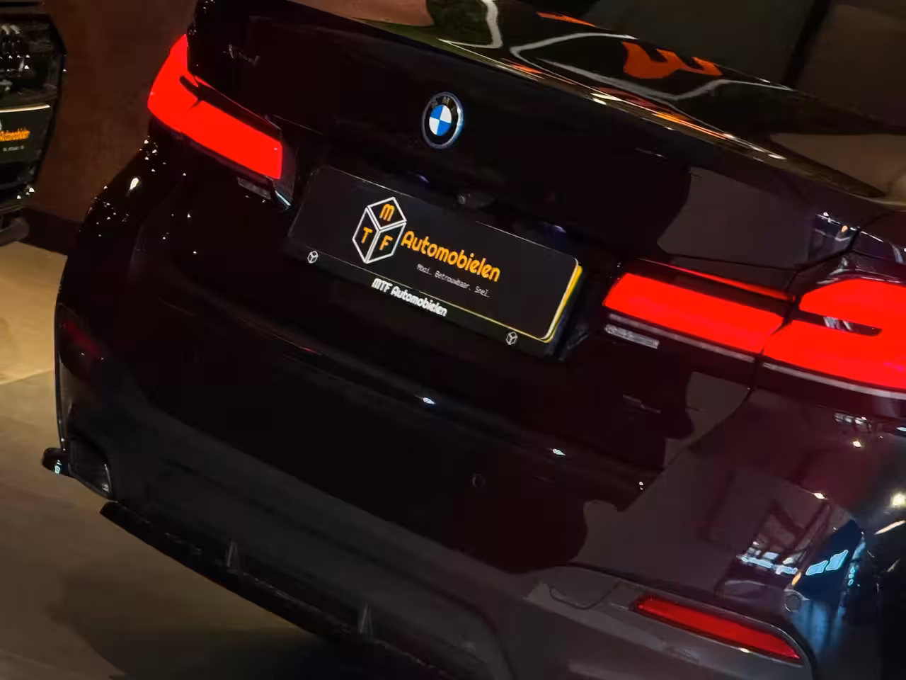 BMW 5-serie 545e xDrive 394 PK M COMPETITON SPORT|360CAM|H/K|ASSISTPROF|SOFTCLOSE