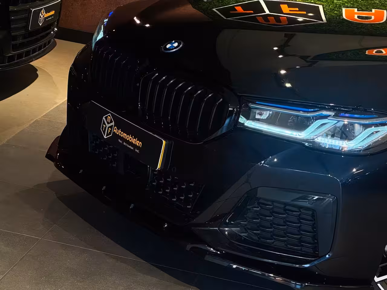BMW 5-serie 545e xDrive 394 PK M COMPETITON SPORT|360CAM|H/K|ASSISTPROF|SOFTCLOSE