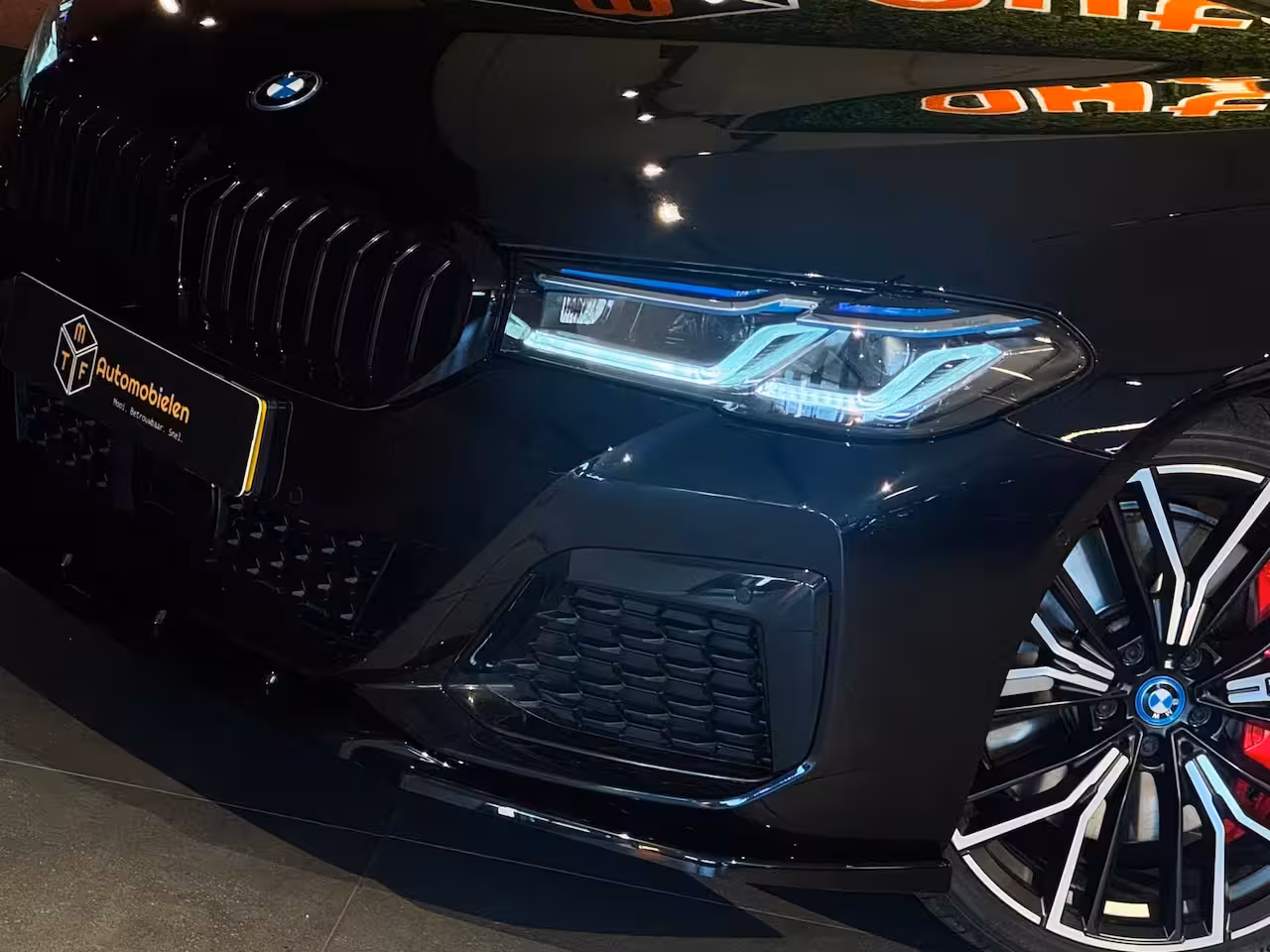 BMW 5-serie 545e xDrive 394 PK M COMPETITON SPORT|360CAM|H/K|ASSISTPROF|SOFTCLOSE